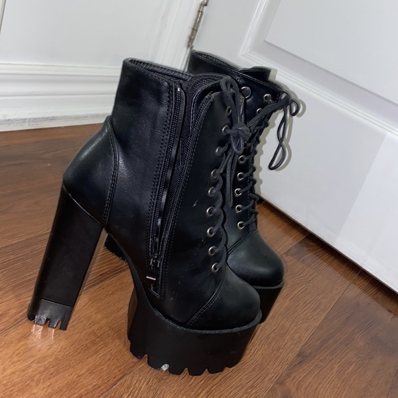 WOMENS HIGH HEEL FAUX LEATHER BOOTS - Picture 3 of 4